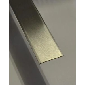 Listwa progowa metalowa